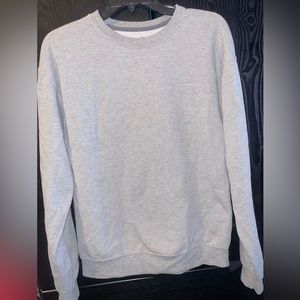 Grey sweatshirt